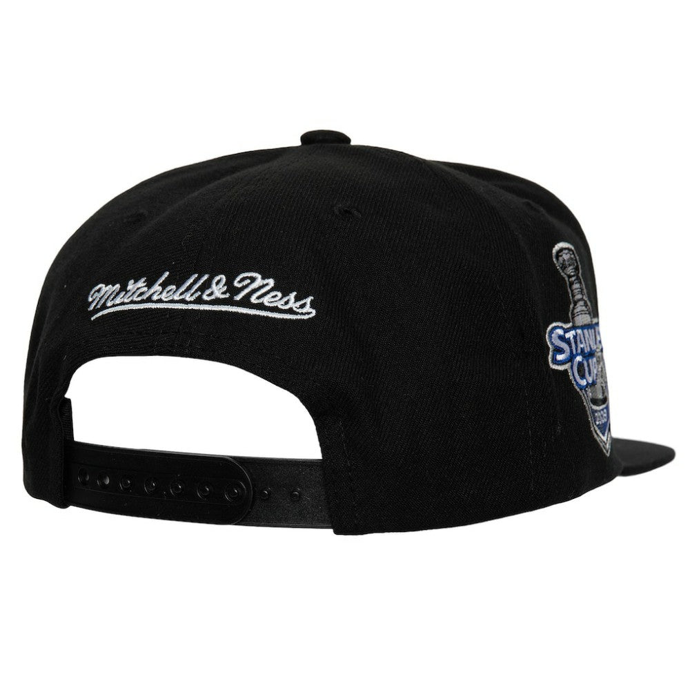 NHL Detroit Red Wings Mitchell & Ness Core Top Spot Snapback Hat