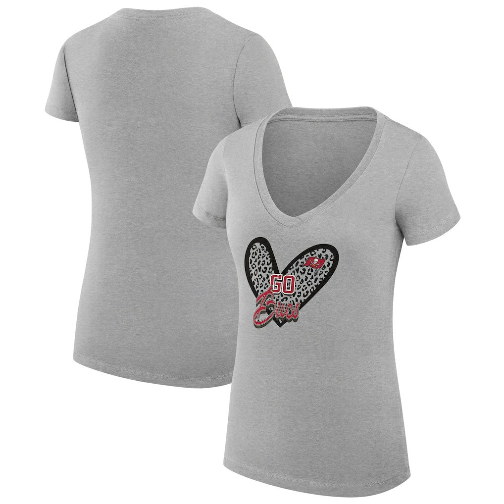 G-III 4Her by Carl Banks Women's Super-Slim Fit Lightweight Leopard Heart V-Neck T-Shirt - Tampa Bay Buccaneers T-shirts