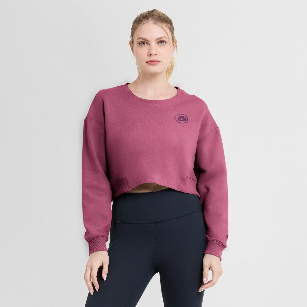Pink Cincinnati Reds Fanatics Women's Studio Cropped Pullover Sweatshirt