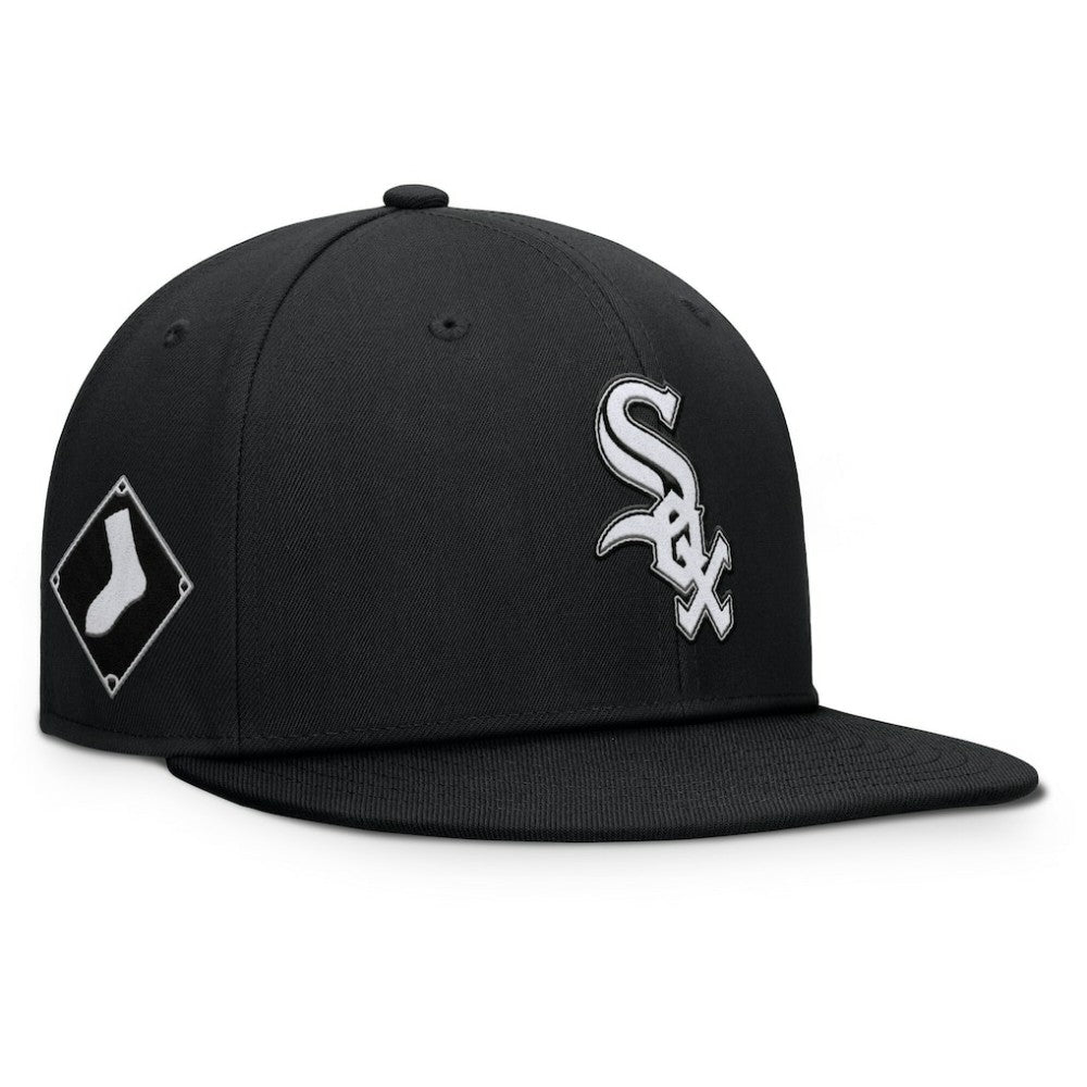 Black Chicago White Sox Fanatics Walk-Off Bullpen Snapback Hat