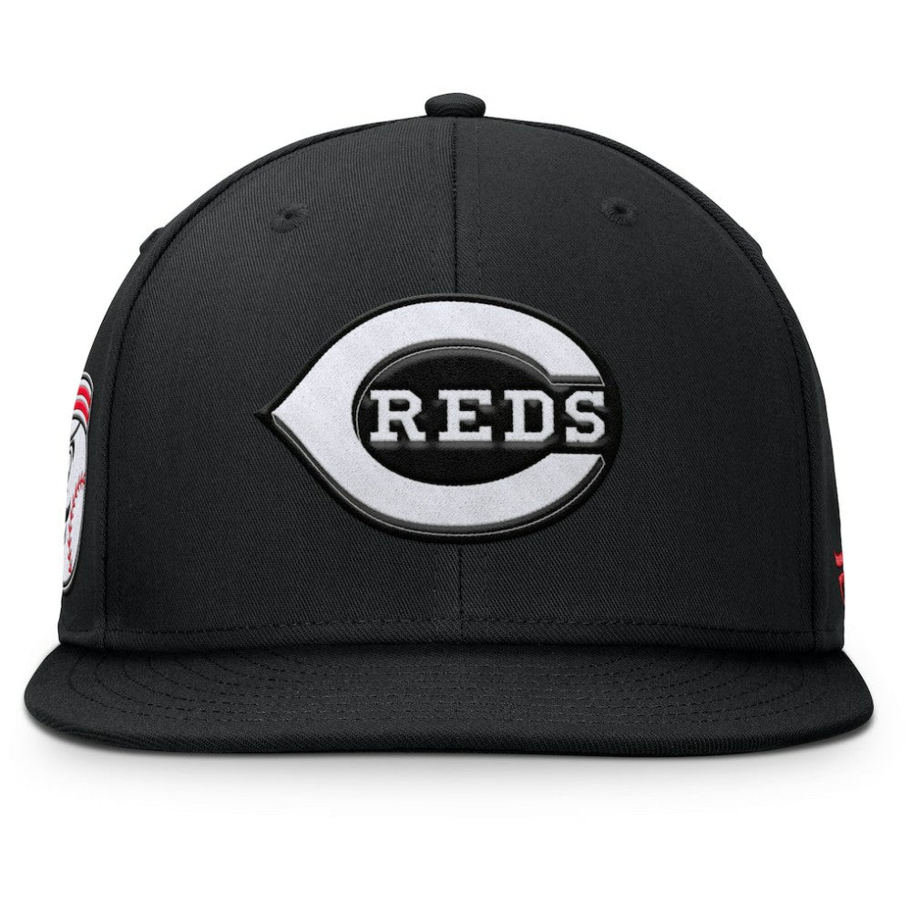 Black Cincinnati Reds Fanatics Walk-Off Bullpen Snapback Hat