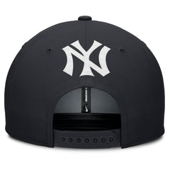 Gray/Navy New York Yankees Nike Pro Performance Snapback Hat