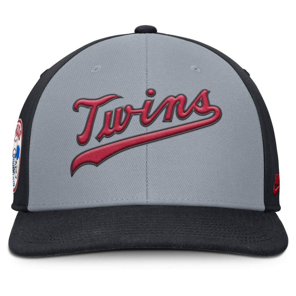 Gray/Navy Minnesota Twins Nike Pro Performance Snapback Hat