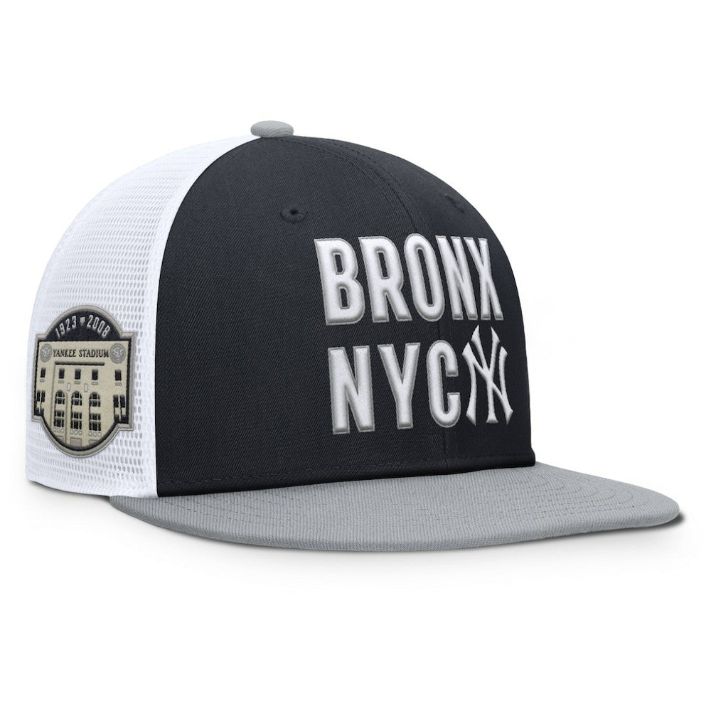 Navy New York Yankees Nike Pro Trucker Snapback Hat