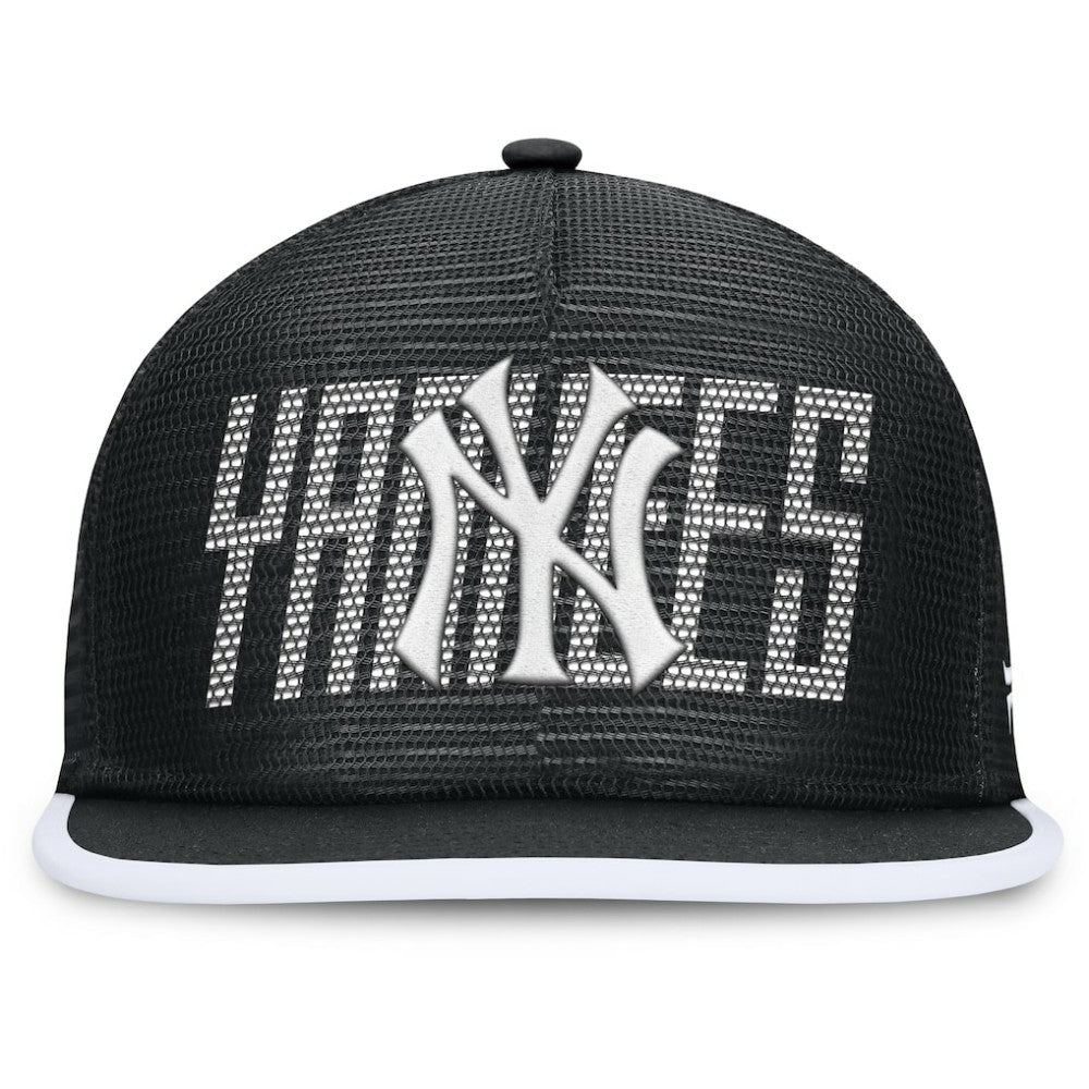 Black New York Yankees Fanatics Let's Glow Line Drive Snapback Hat