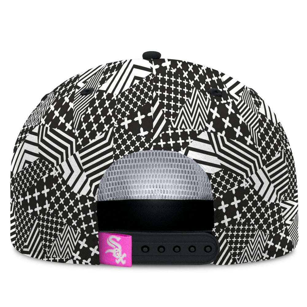 Black Chicago White Sox Fanatics Let's Glow Moon Shot Snapback Hat