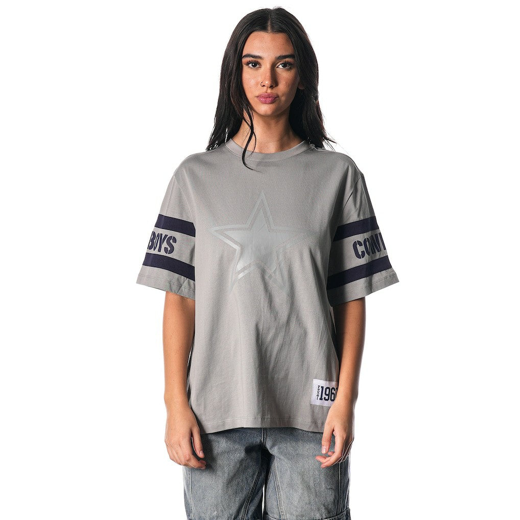 The Wild Collective Women's Drop Shoulder T-Shirt - Dallas Cowboys T-shirts