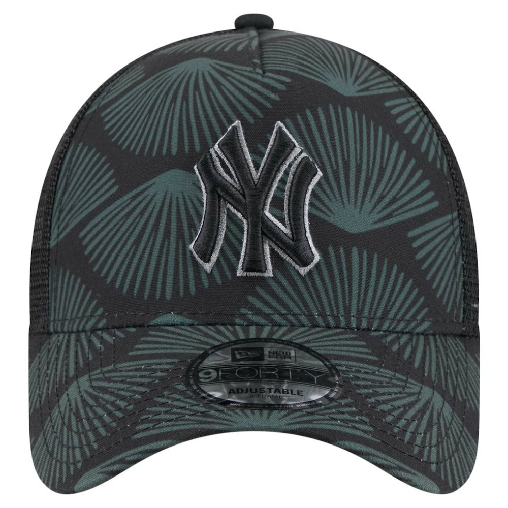 Black New York Yankees New Era 9FORTY A-Frame Trucker Adjustable Hat