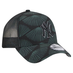 Black New York Yankees New Era 9FORTY A-Frame Trucker Adjustable Hat