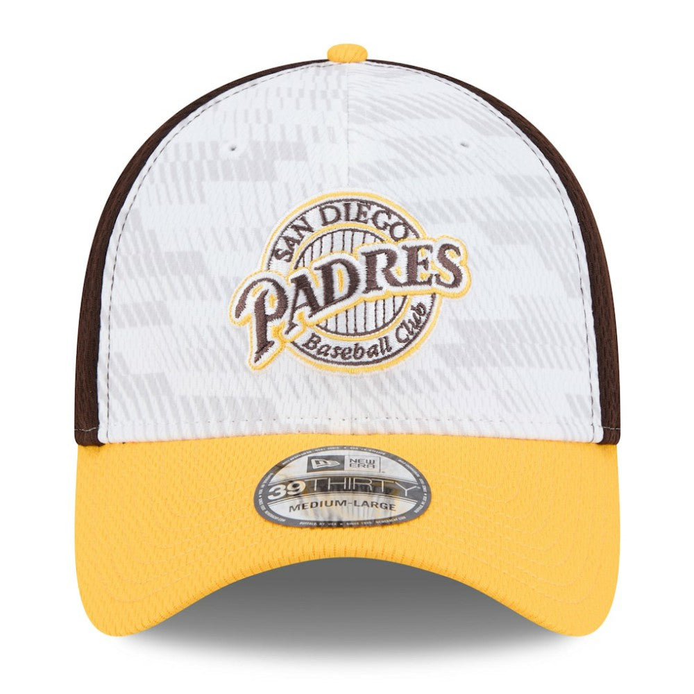 Brown/Gold San Diego Padres New Era 2025 MLB Clubhouse 39THIRTY Flex Hat