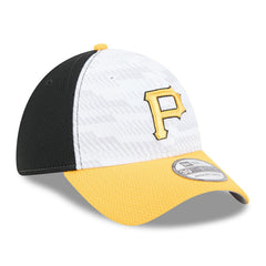 Black/Gold Pittsburgh Pirates New Era 2025 MLB Clubhouse 39THIRTY Flex Hat