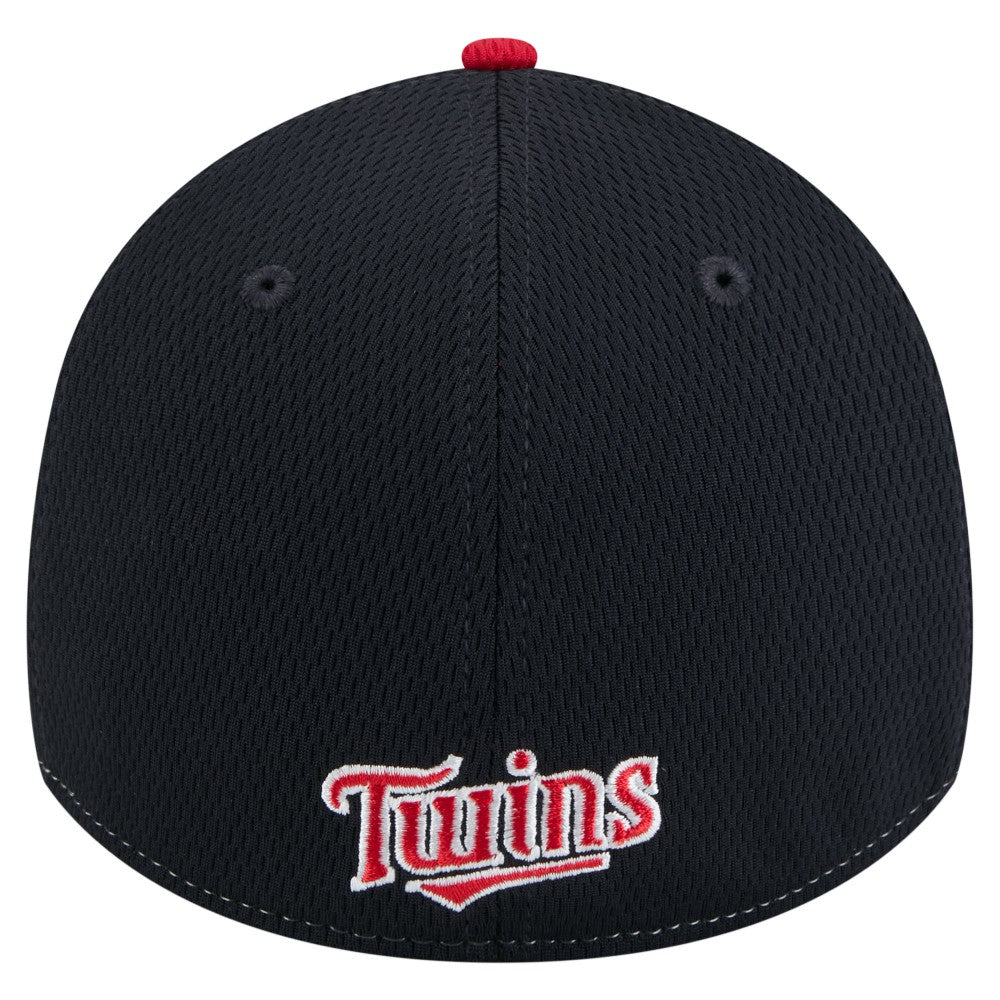 Navy/Red Minnesota Twins New Era 2025 MLB Clubhouse 39THIRTY Flex Hat