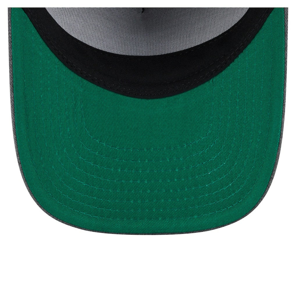 New Era Philadelphia 76ers Throwback Washed Pre-Curved 9FIFTY Snapback Hat