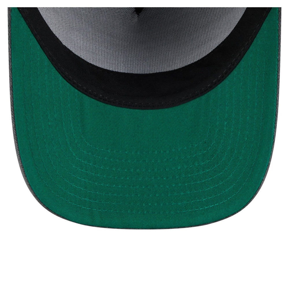 New Era Milwaukee Bucks Throwback Washed Pre-Curved 9FIFTY Snapback Hat