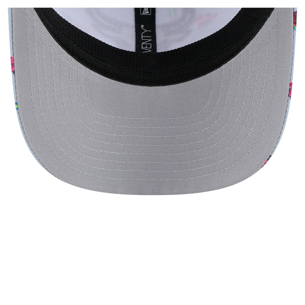 New Era Chicago Bulls Adventure Aloha Pattern 9SEVENTY Stretch-Snap Hat