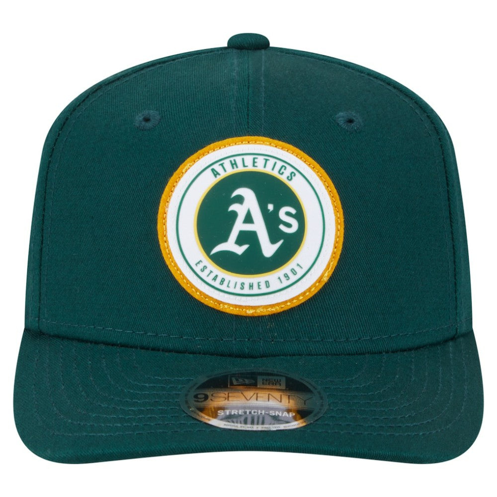 Kelly Green Athletics New Era Circle Patch 9SEVENTY Stretch-Snap Hat