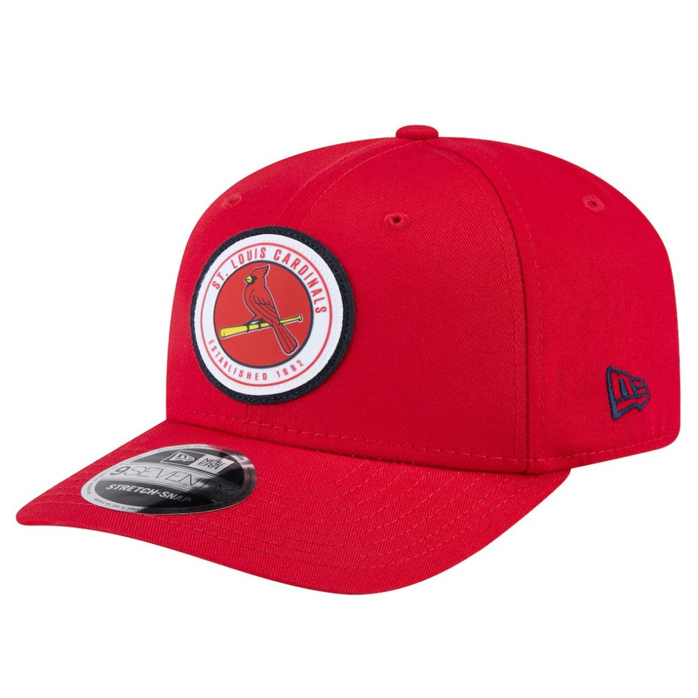 Red St. Louis Cardinals New Era Circle Patch 9SEVENTY Stretch-Snap Hat