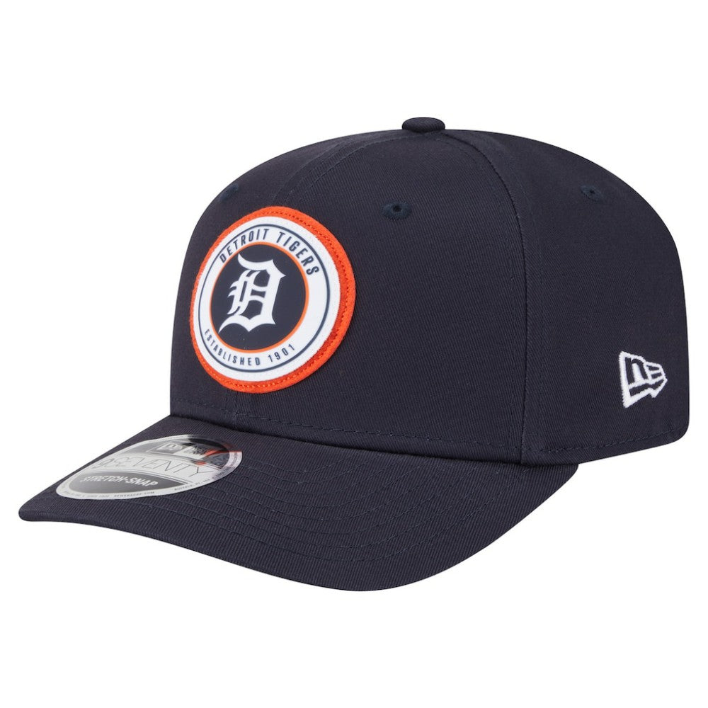 Navy Detroit Tigers New Era Circle Patch 9SEVENTY Stretch-Snap Hat