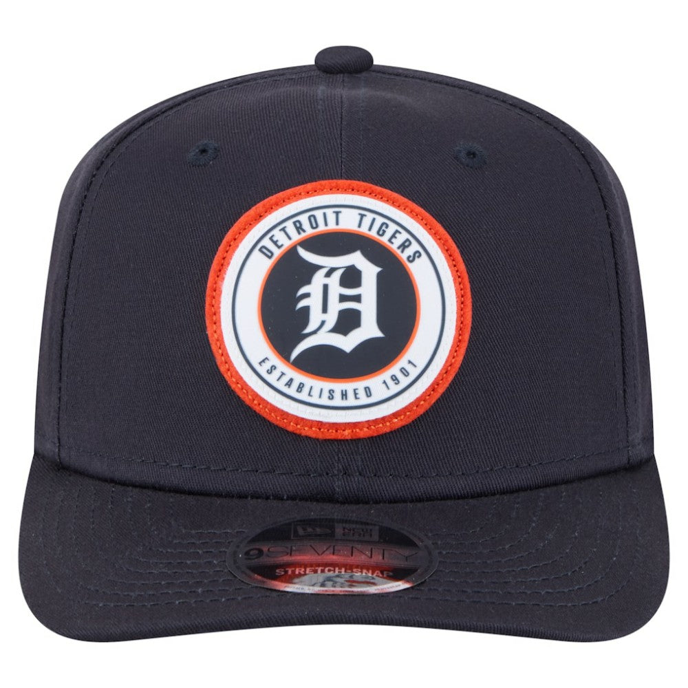 Navy Detroit Tigers New Era Circle Patch 9SEVENTY Stretch-Snap Hat