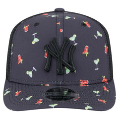 Black New York Yankees New Era Adventure Drinks Pattern 9SEVENTY Stretch-Snap Hat