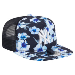 Navy New York Yankees New Era Adventure Pattern Golfer Trucker Snapback Hat