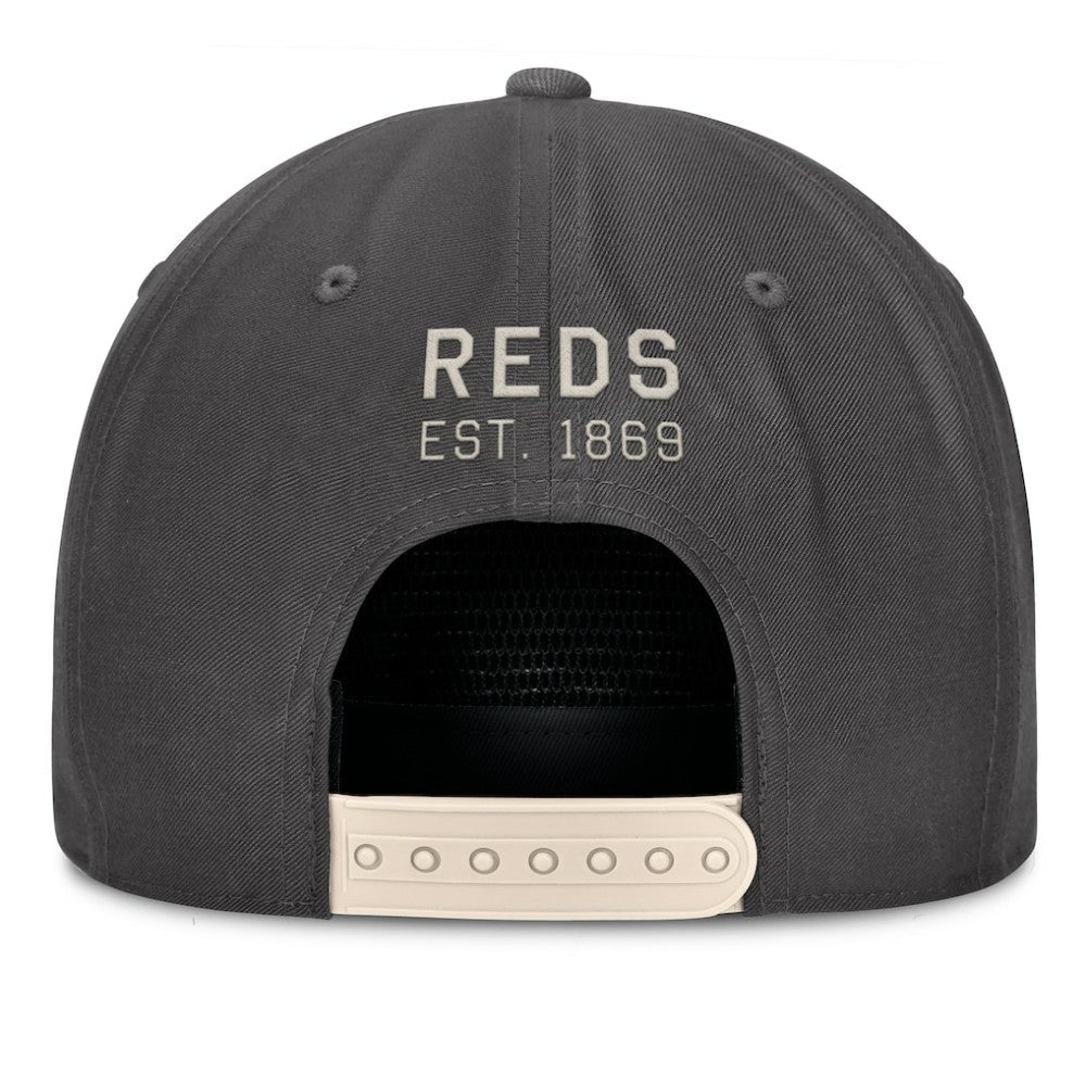 Charcoal Cincinnati Reds Fanatics Closer Adjustable Hat