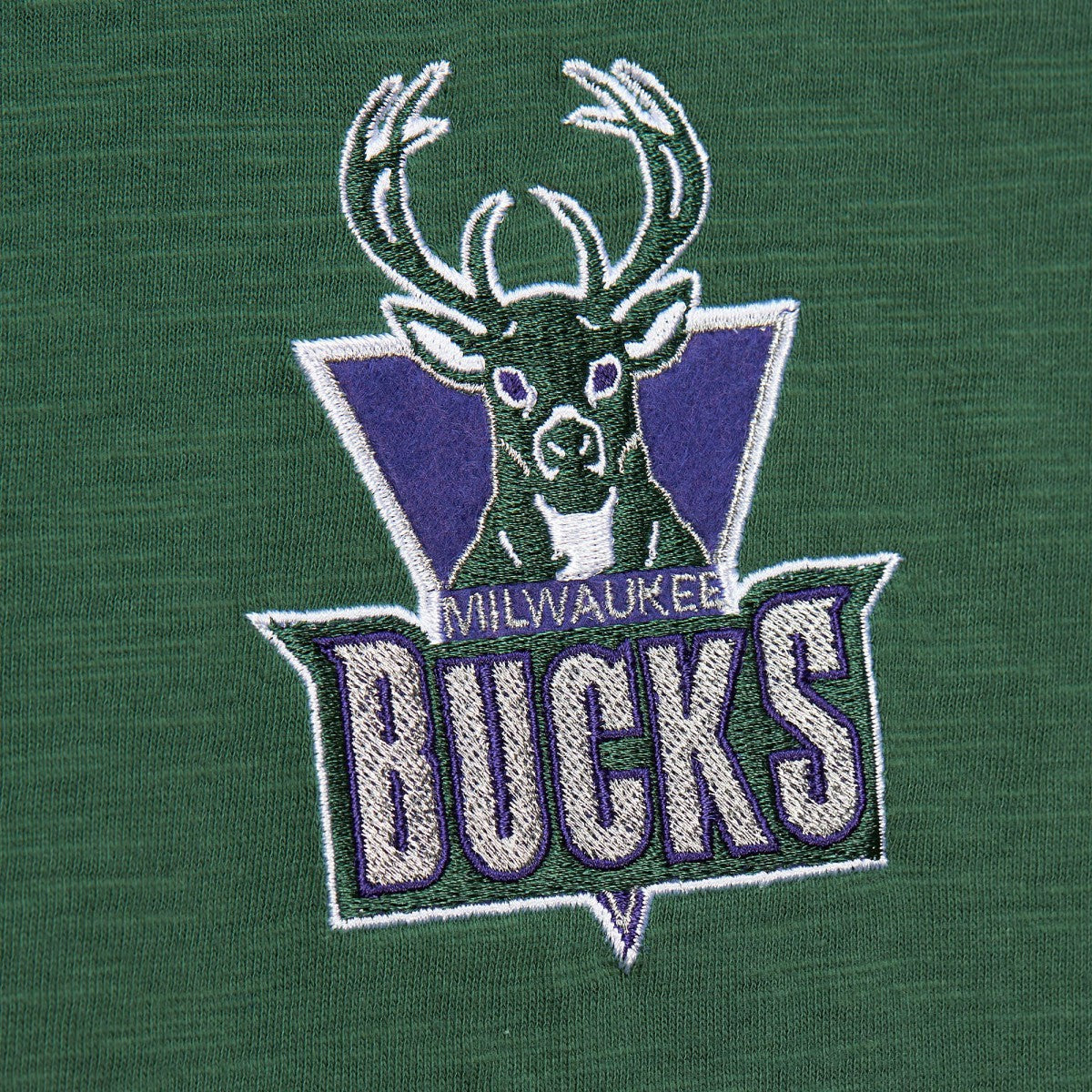 Mitchell & Ness Milwaukee Bucks Hardwood Classics Felt Applique Slub T-Shirt