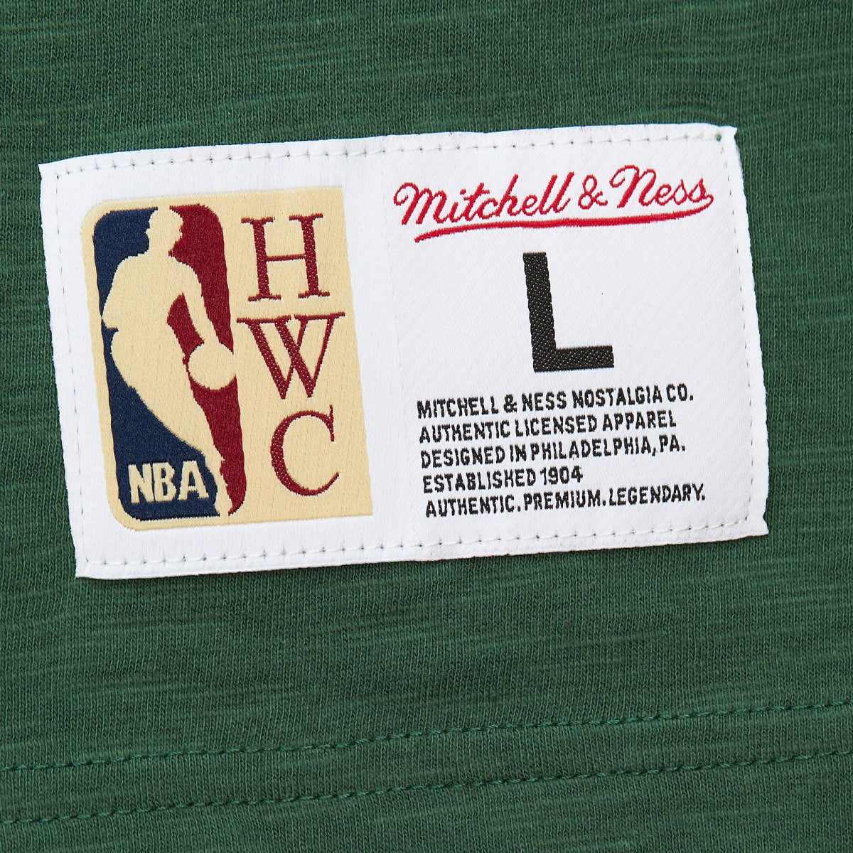 Mitchell & Ness Milwaukee Bucks Hardwood Classics Felt Applique Slub T-Shirt