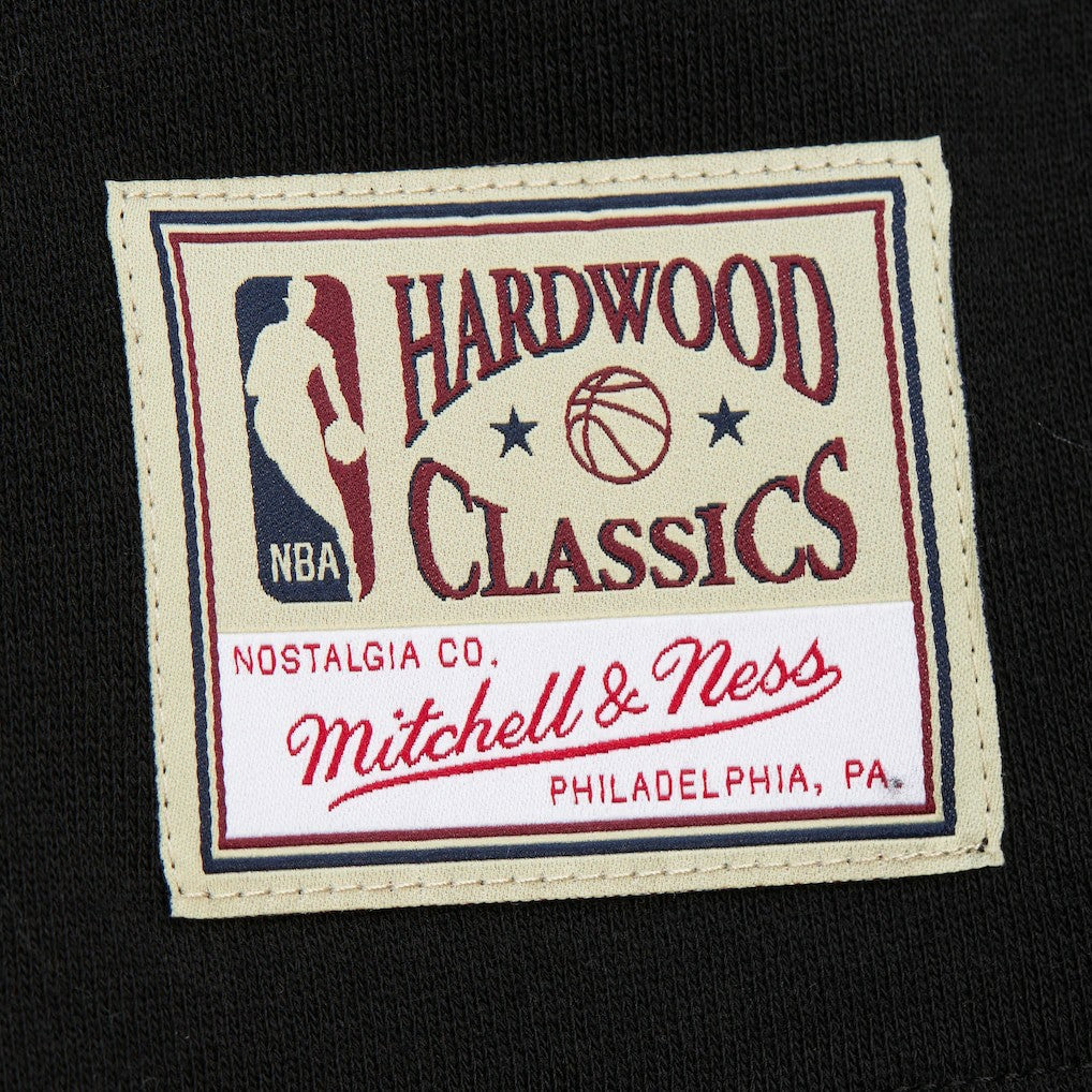 Mitchell & Ness Chicago Bulls Women's Hardwood Classics Cropped Pullover Hoodie
