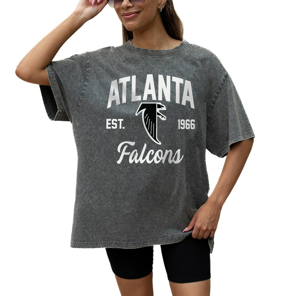 Gameday Couture Women's Throwback Oversized Snow Wash T-Shirt - Atlanta Falcons T-shirts