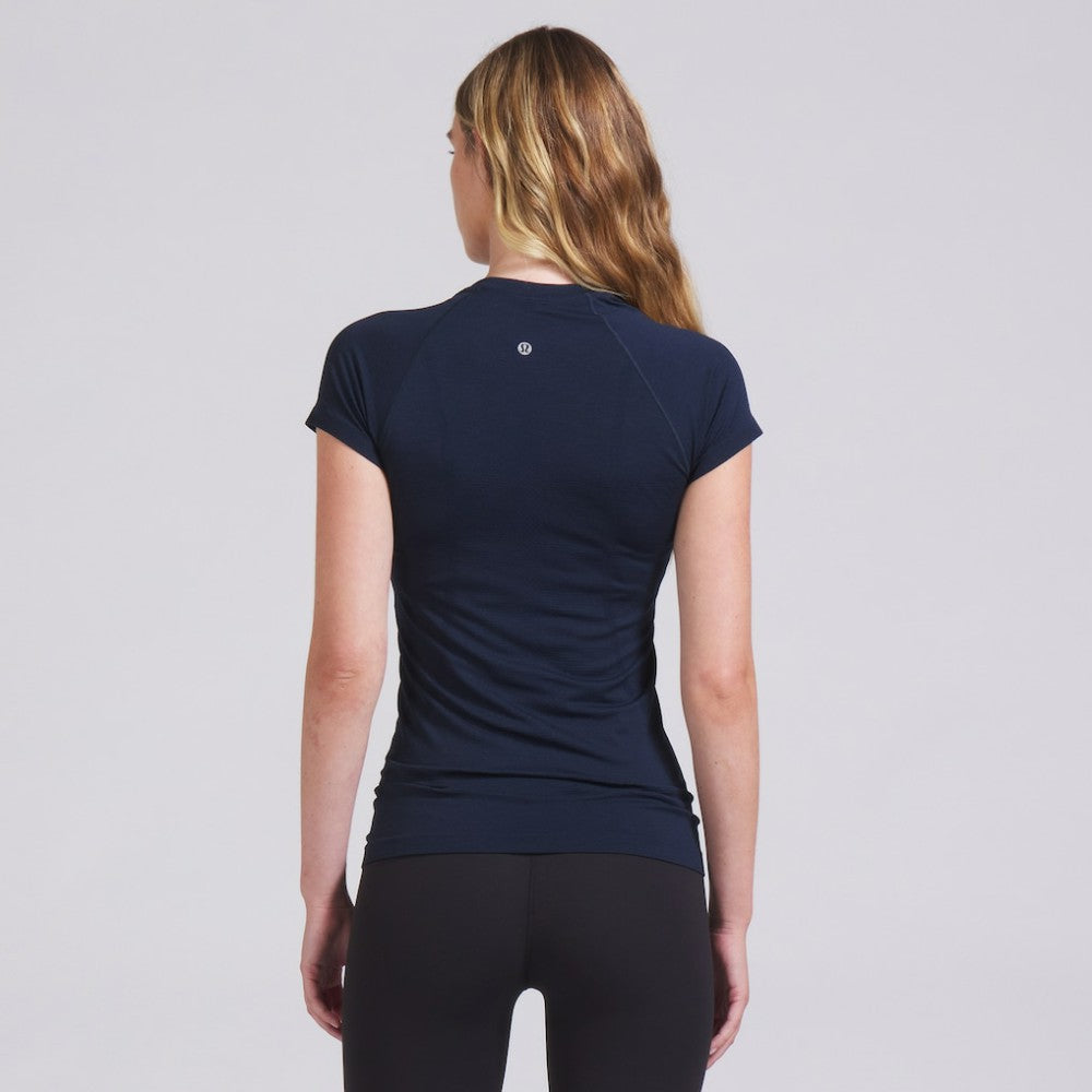 NHL Montreal Canadiens lululemon Women's Swiftly Tech Short-Sleeve Shirt 2.0