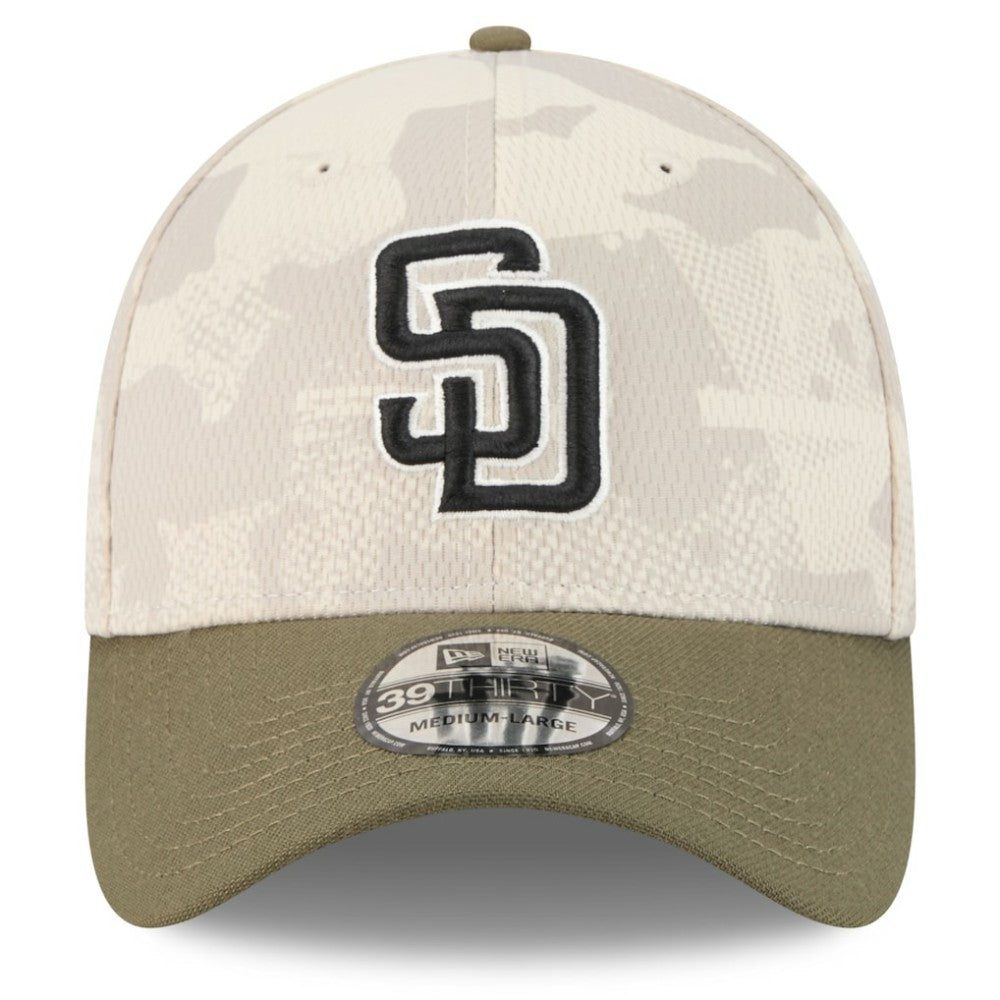 Light Beige/Olive San Diego Padres New Era 2025 Armed Forces Day 39THIRTY Flex Hat