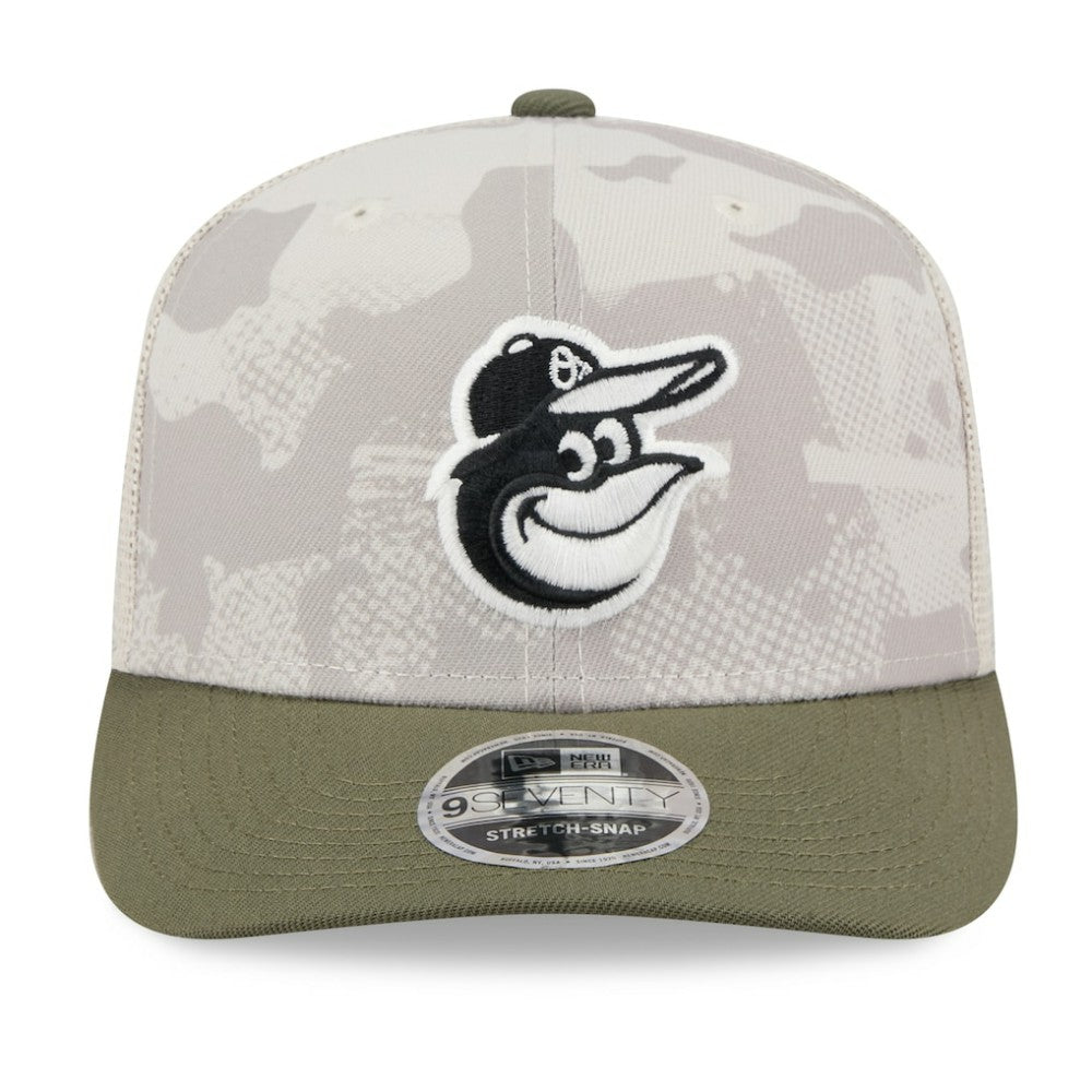 Light Beige/Olive Baltimore Orioles New Era 2025 Armed Forces Day 9SEVENTY Stretch-Snap Hat