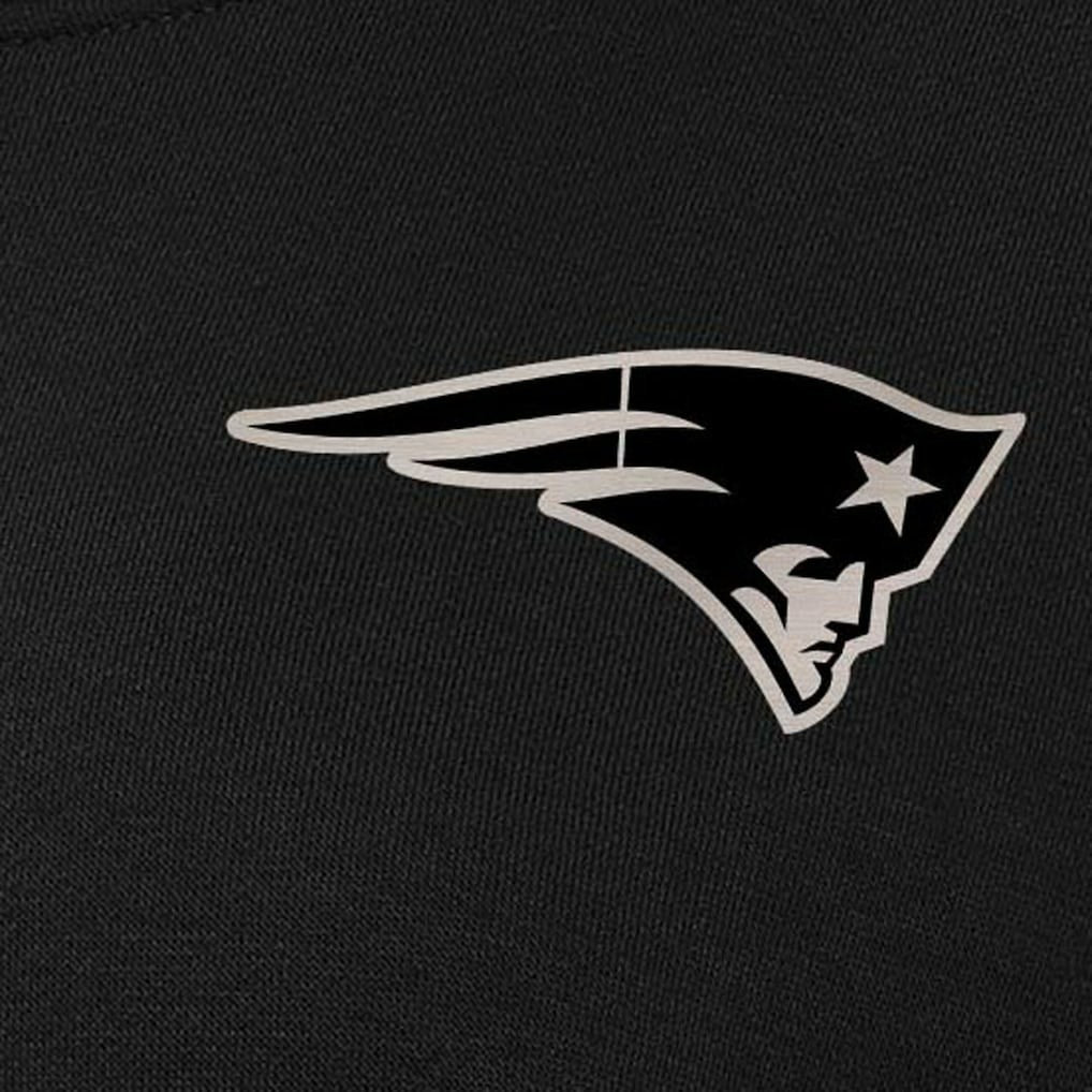 Antigua Women's Victory Pullover Sweatshirt - New England Patriots Pullover