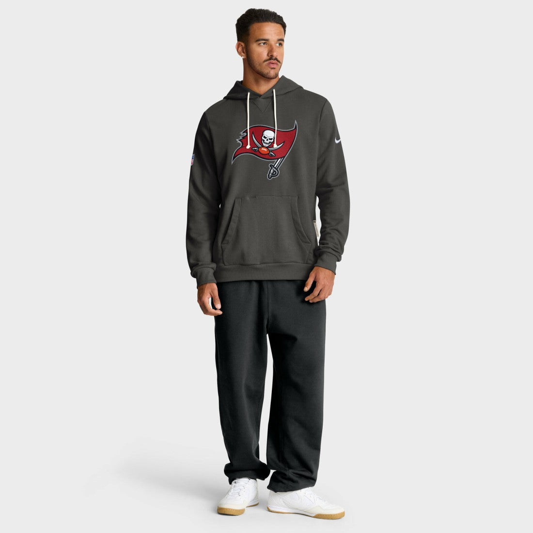 Sideline Standard Issue Initial Home Dri-FIT Hoodie - Tampa Bay Buccaneers Hoodies