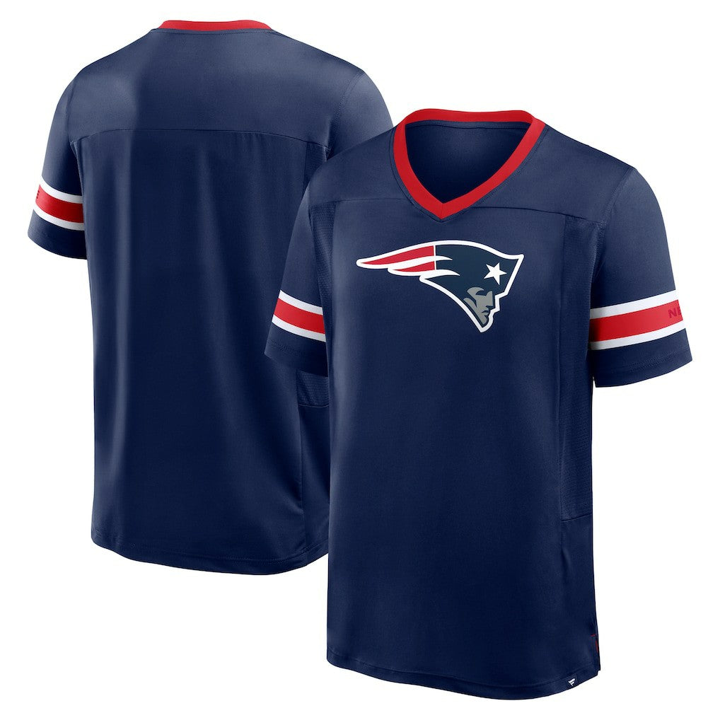 Hometown Premium Hashmark V-Neck T-Shirt - New England Patriots T-shirts