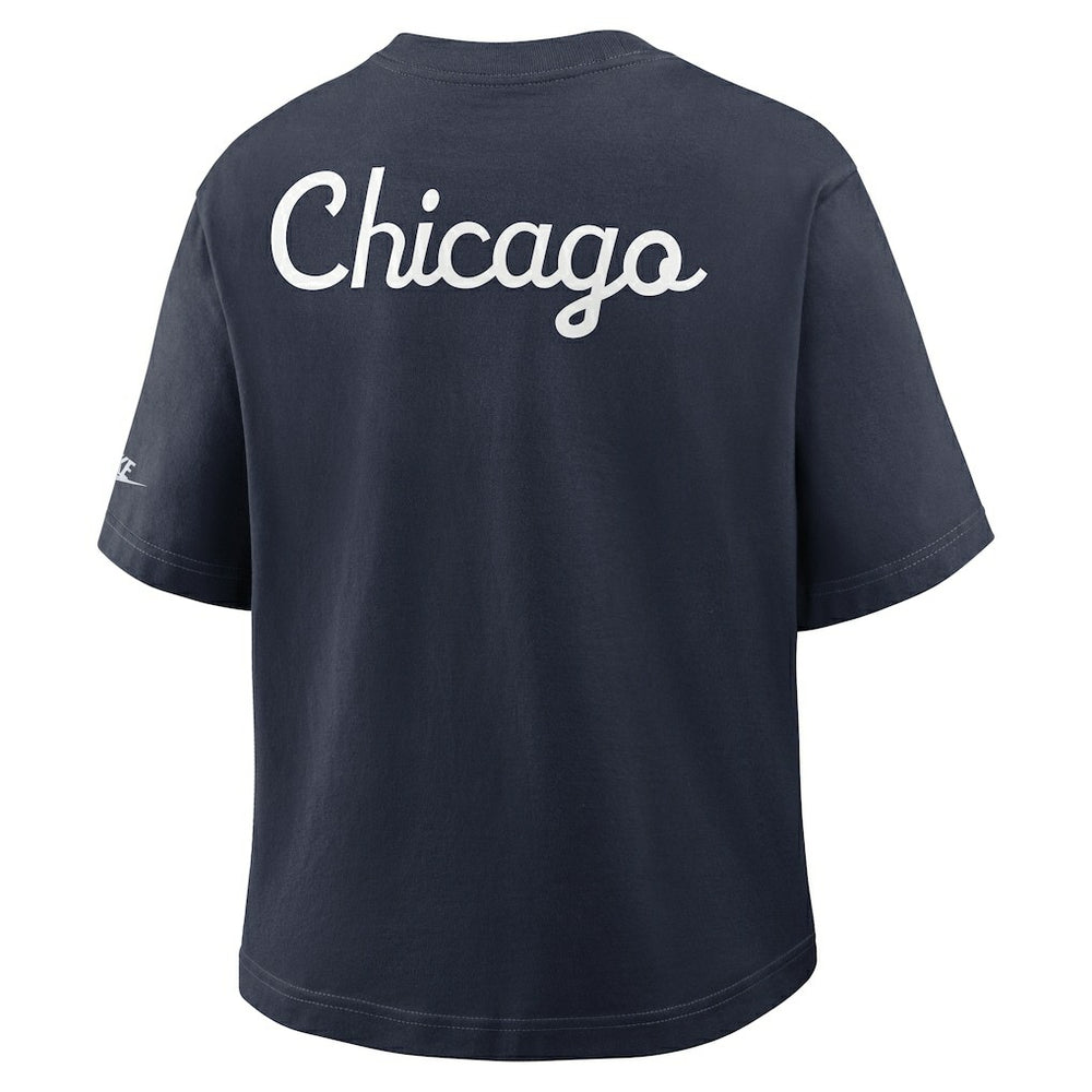 Women's Rewind Pocket Boxy T-Shirt - Chicago Bears T-shirts