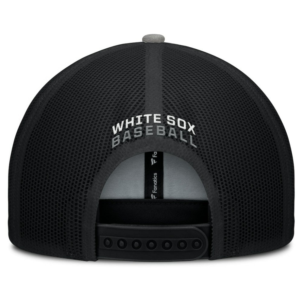 Black/Gray Chicago White Sox Fanatics Cutoff Adjustable Trucker Hat