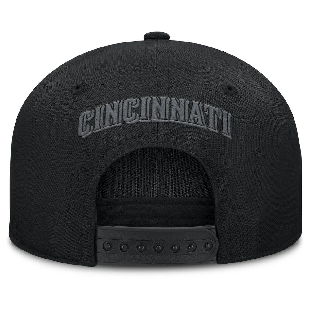 Black Cincinnati Reds Fanatics Platoon Snapback Hat