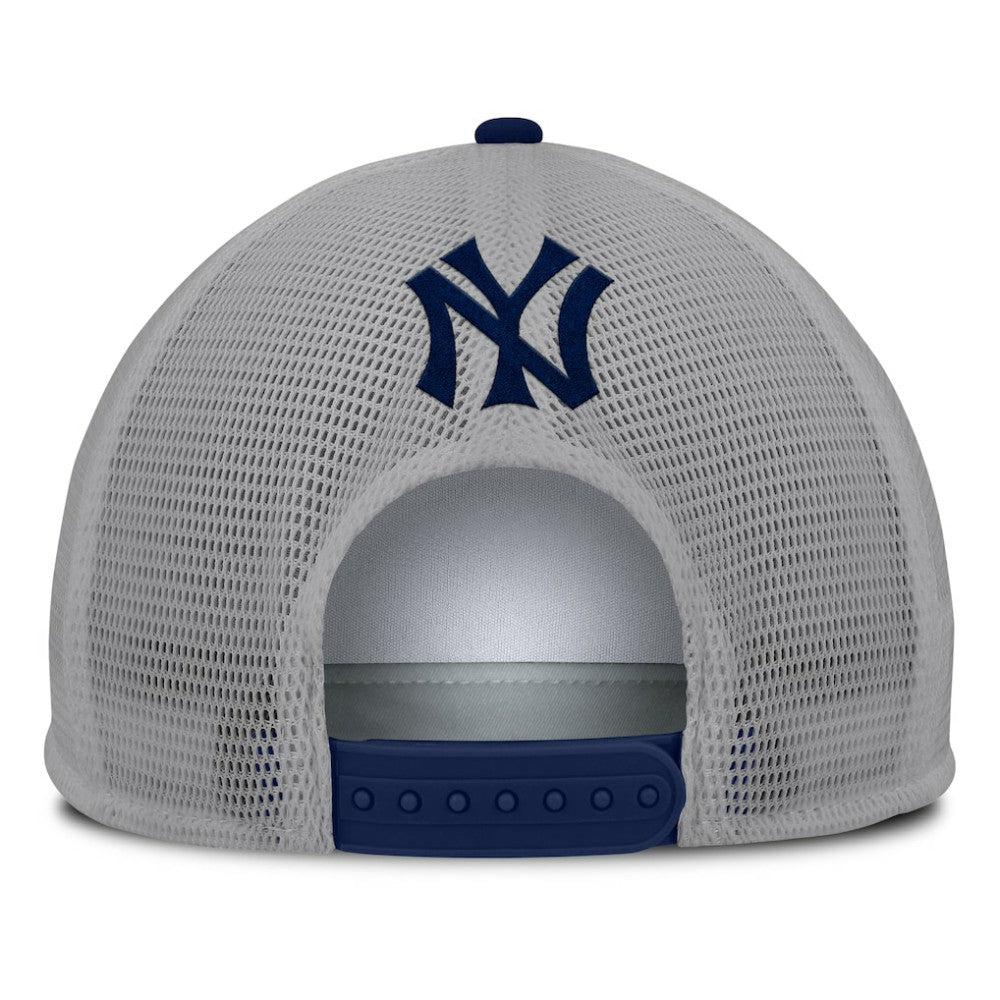 Gray/White New York Yankees Fanatics Cranked Foam Front Patch Trucker Adjustable Hat