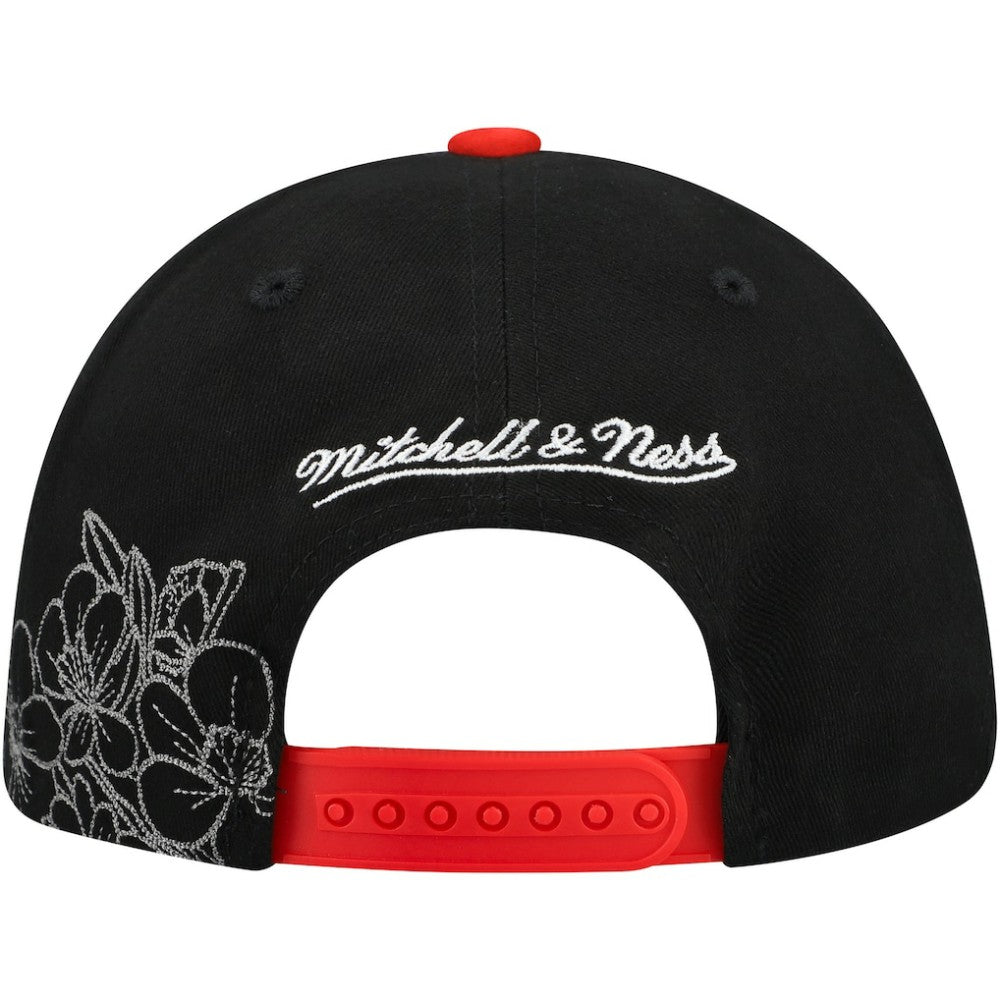 NHL Chicago Blackhawks Mitchell & Ness May Flowers Pro Crown Adjustable Hat