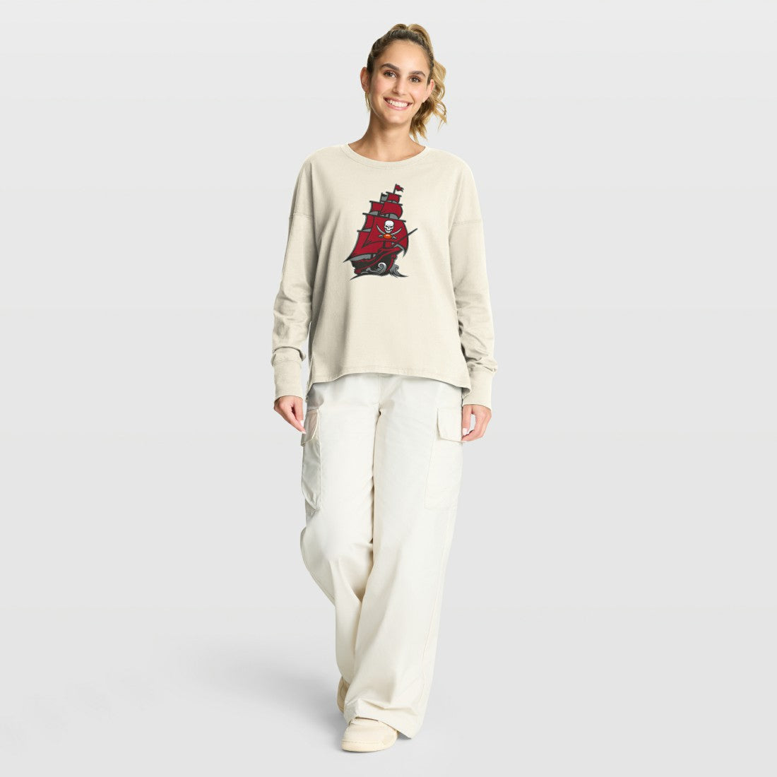 Women's Dove Legacy Long Sleeve T-Shirt - Tampa Bay Buccaneers T-shirts