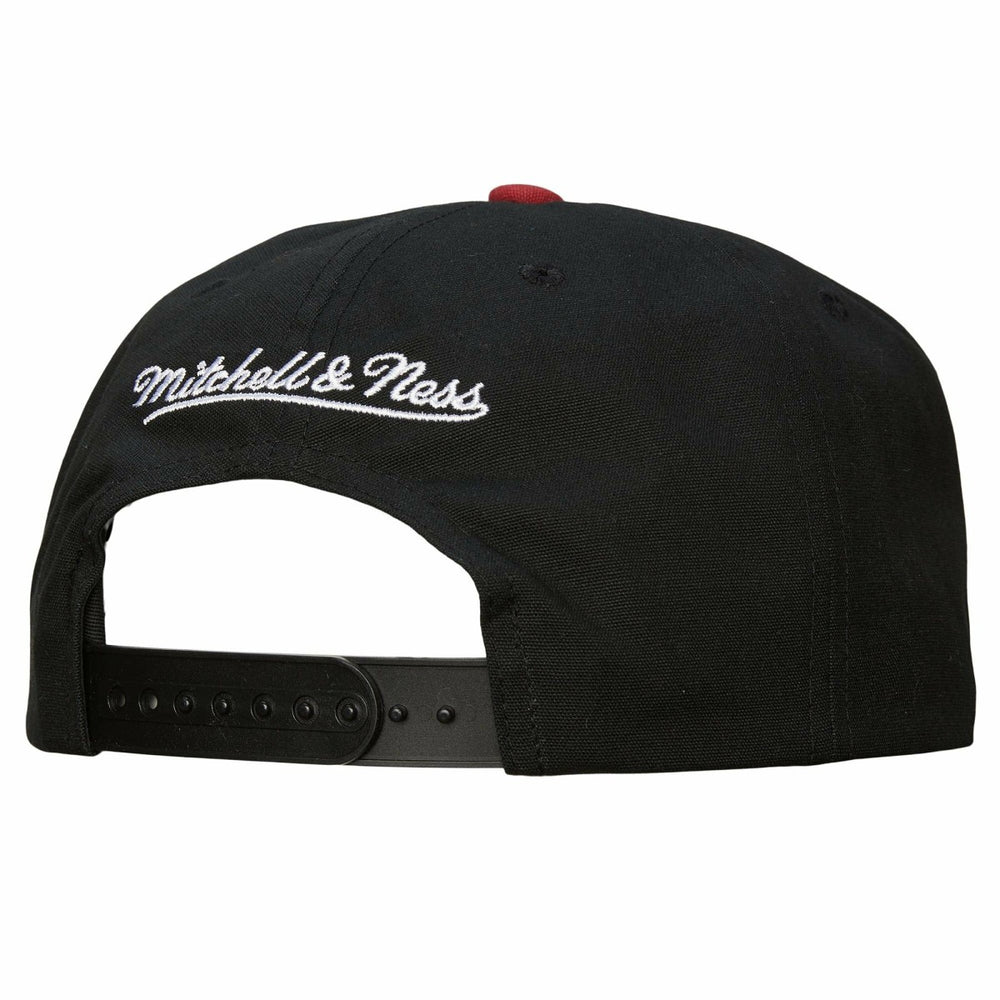 Mitchell & Ness Miami Heat Ascend Deadstock Snapback Hat