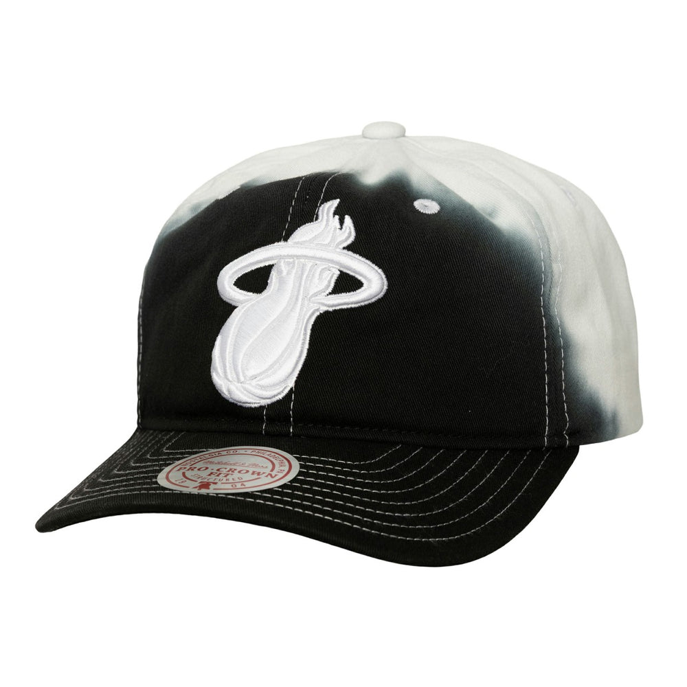 Mitchell & Ness Miami Heat Dip Dye Pro Crown Adjustable Hat