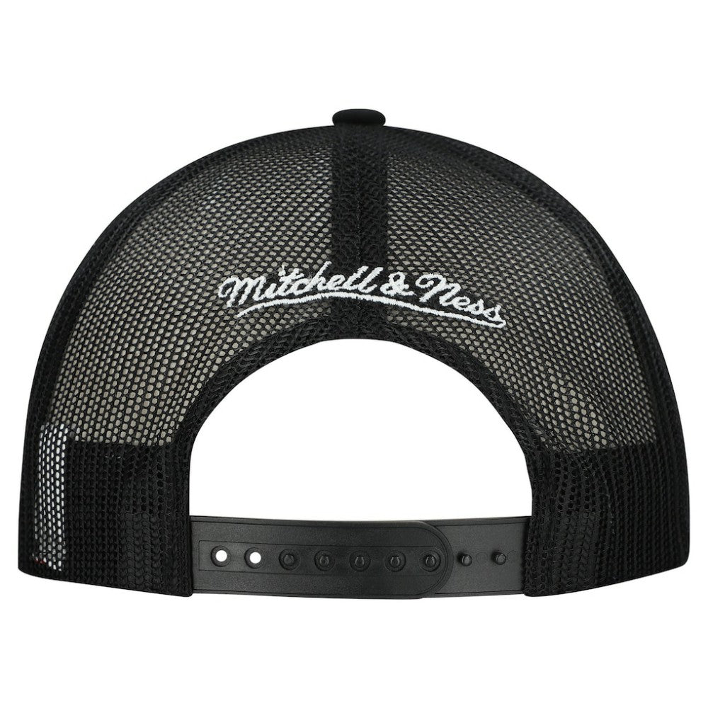 NHL Chicago Blackhawks Mitchell & Ness Gridlock Trucker Adjustable Hat