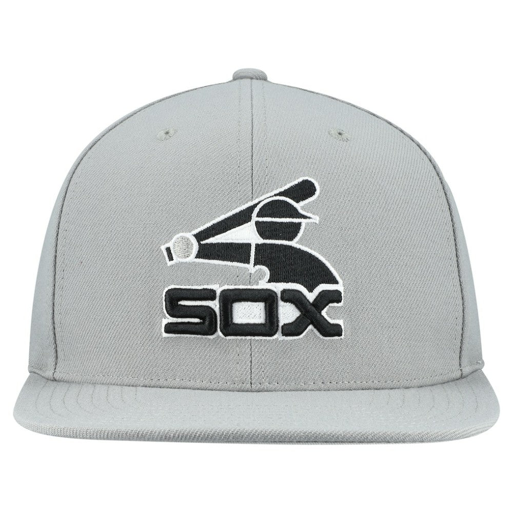 Gray Chicago White Sox Mitchell & Ness Cooperstown Collection Basic Flip Snapback Hat