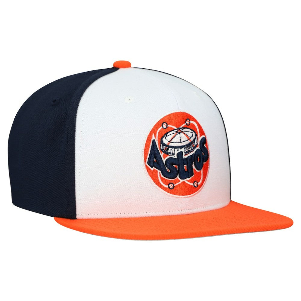 White Houston Astros Mitchell & Ness Cooperstown Collection Basic Flip Snapback Hat
