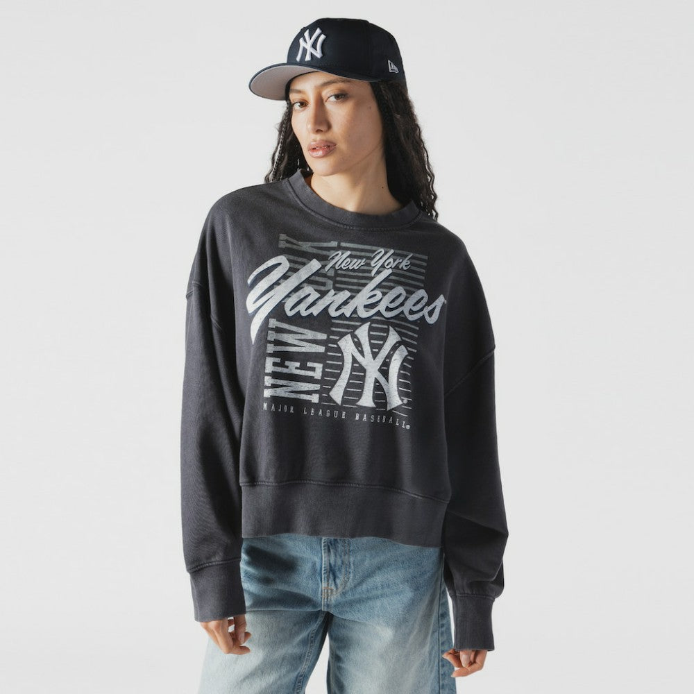 Navy New York Yankees New Era Women's Boxy Mineral Wash Dolmen Sleeve Cropped Sweatshirt