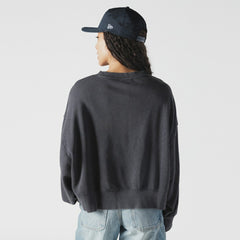 Navy New York Yankees New Era Women's Boxy Mineral Wash Dolmen Sleeve Cropped Sweatshirt