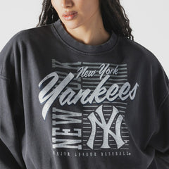 Navy New York Yankees New Era Women's Boxy Mineral Wash Dolmen Sleeve Cropped Sweatshirt